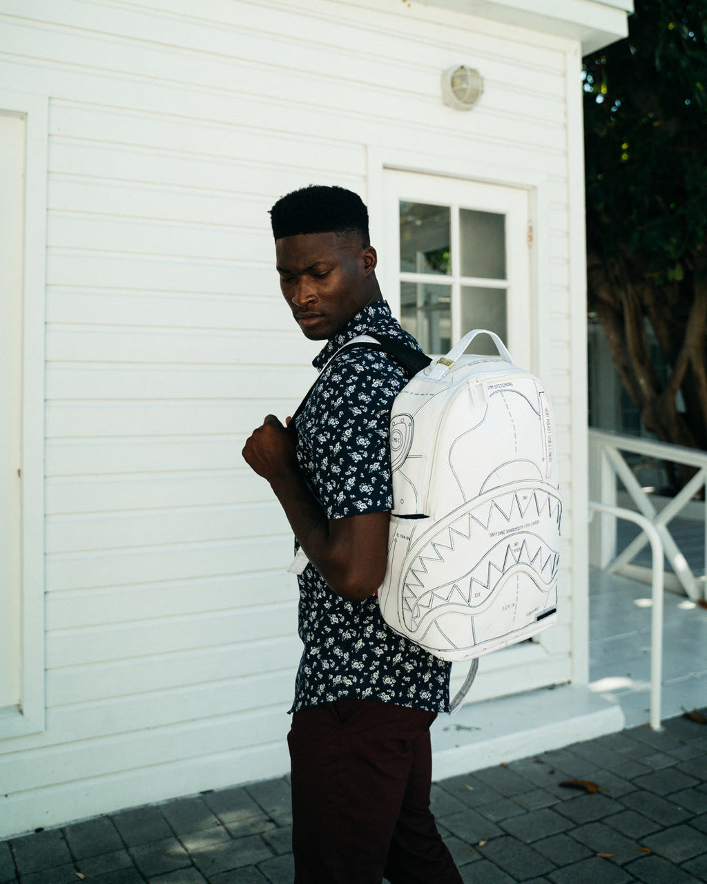 TECHNICAL CUT & SHARK BACKPACK (DLXV)