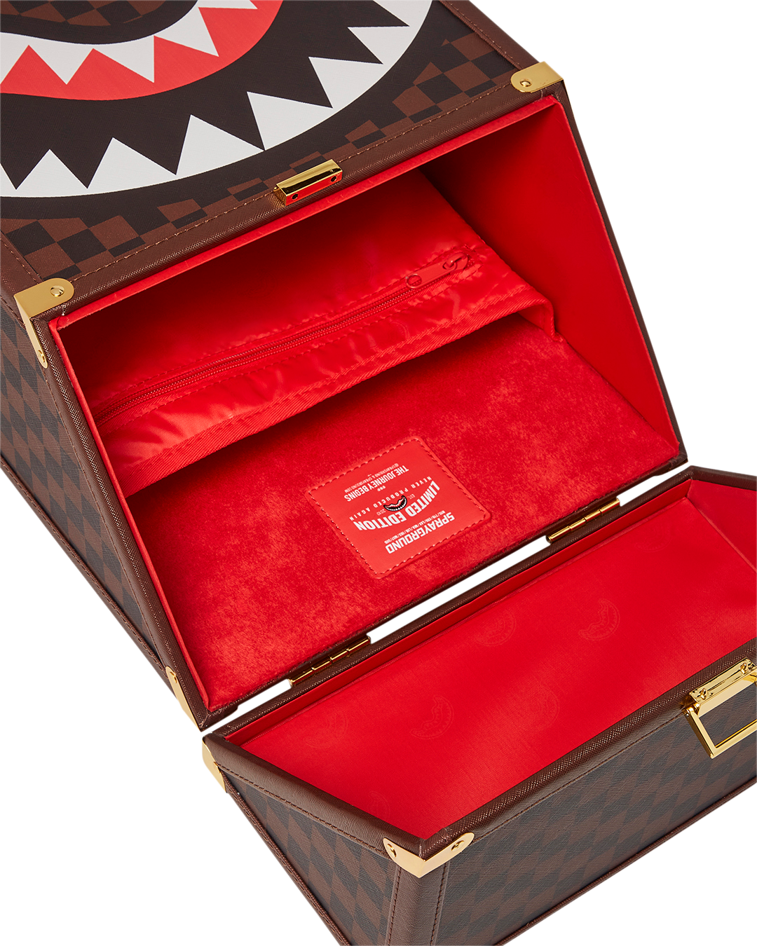 THE CHATURANGA SHARK 1900 BACKPACK