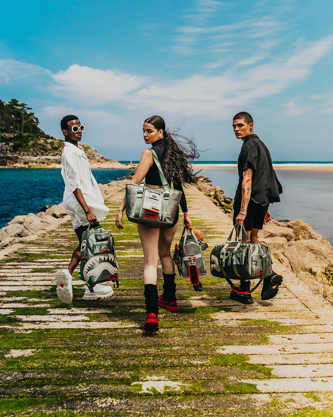 SPECIAL OPS ALPHA SHARK PET CARRIER