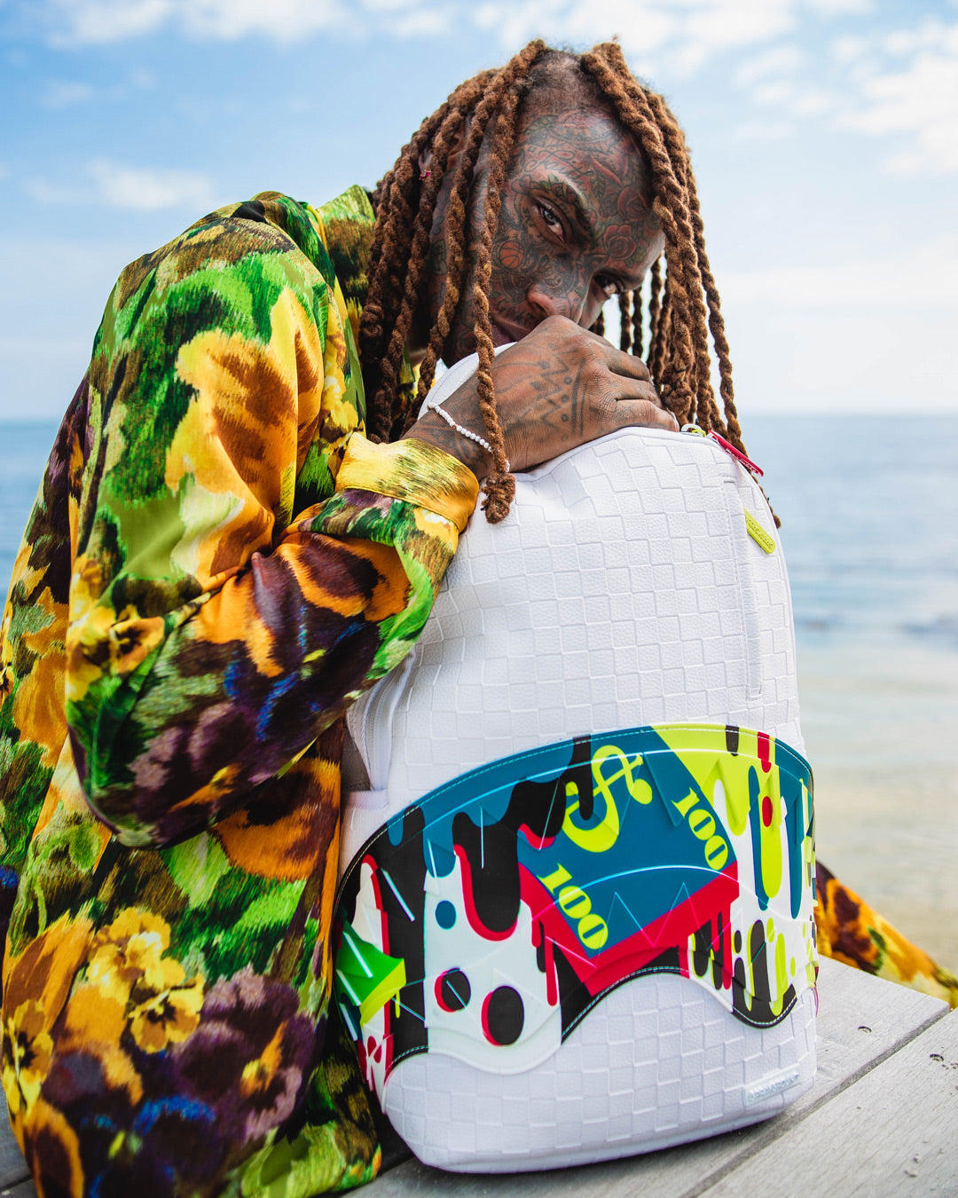 SHOW UP SHOW OUT BACKPACK (DLXV)