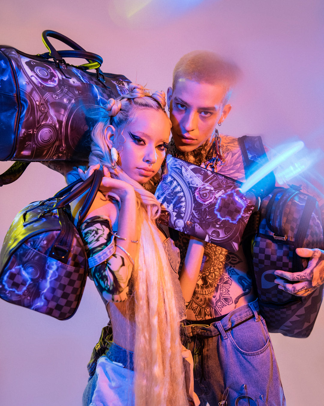 THE UNDERCURRENT CROSS-OVER CLUTCH