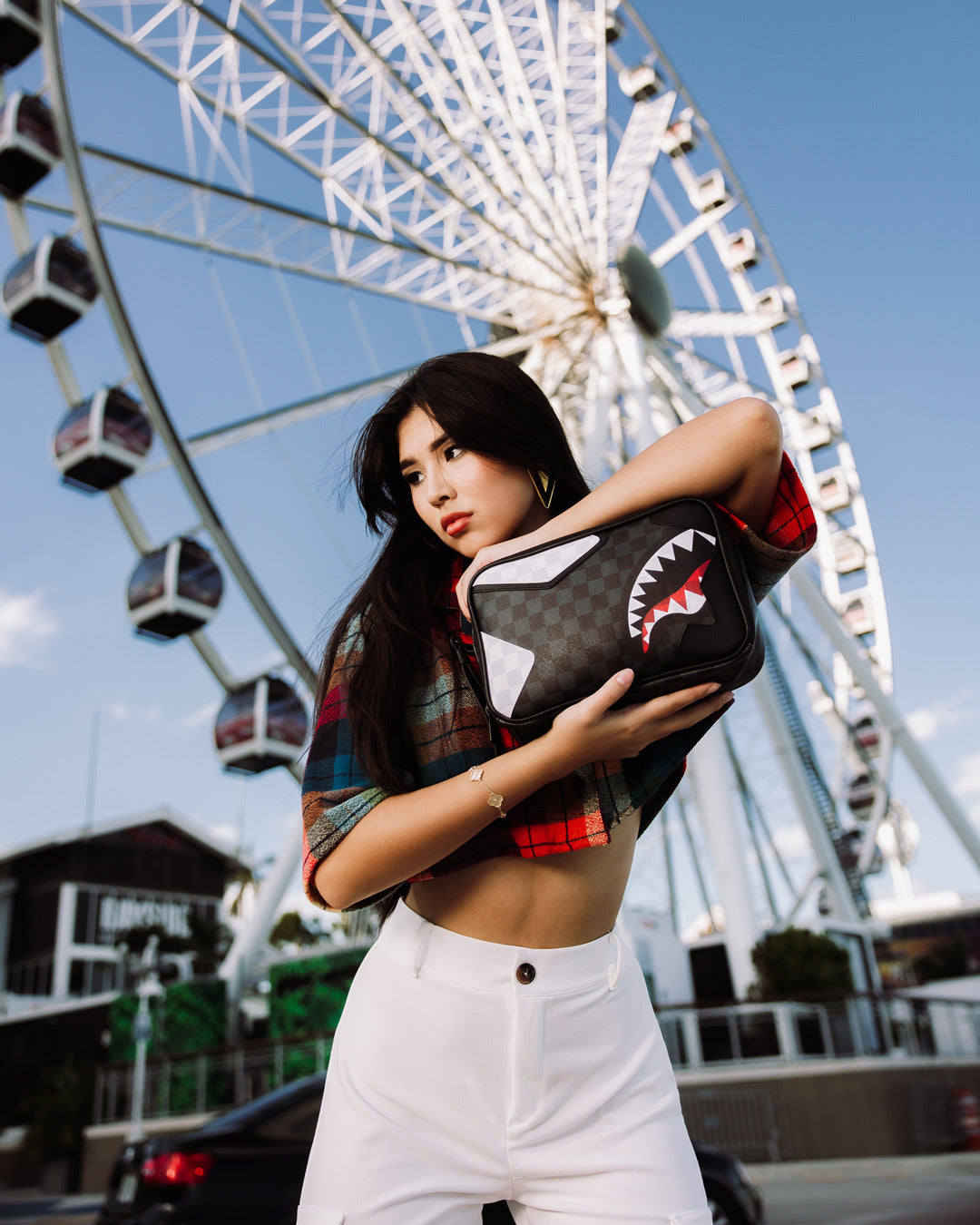 TRIPLE DECKER HEIR TO THE THRONE TOILETRY BAG