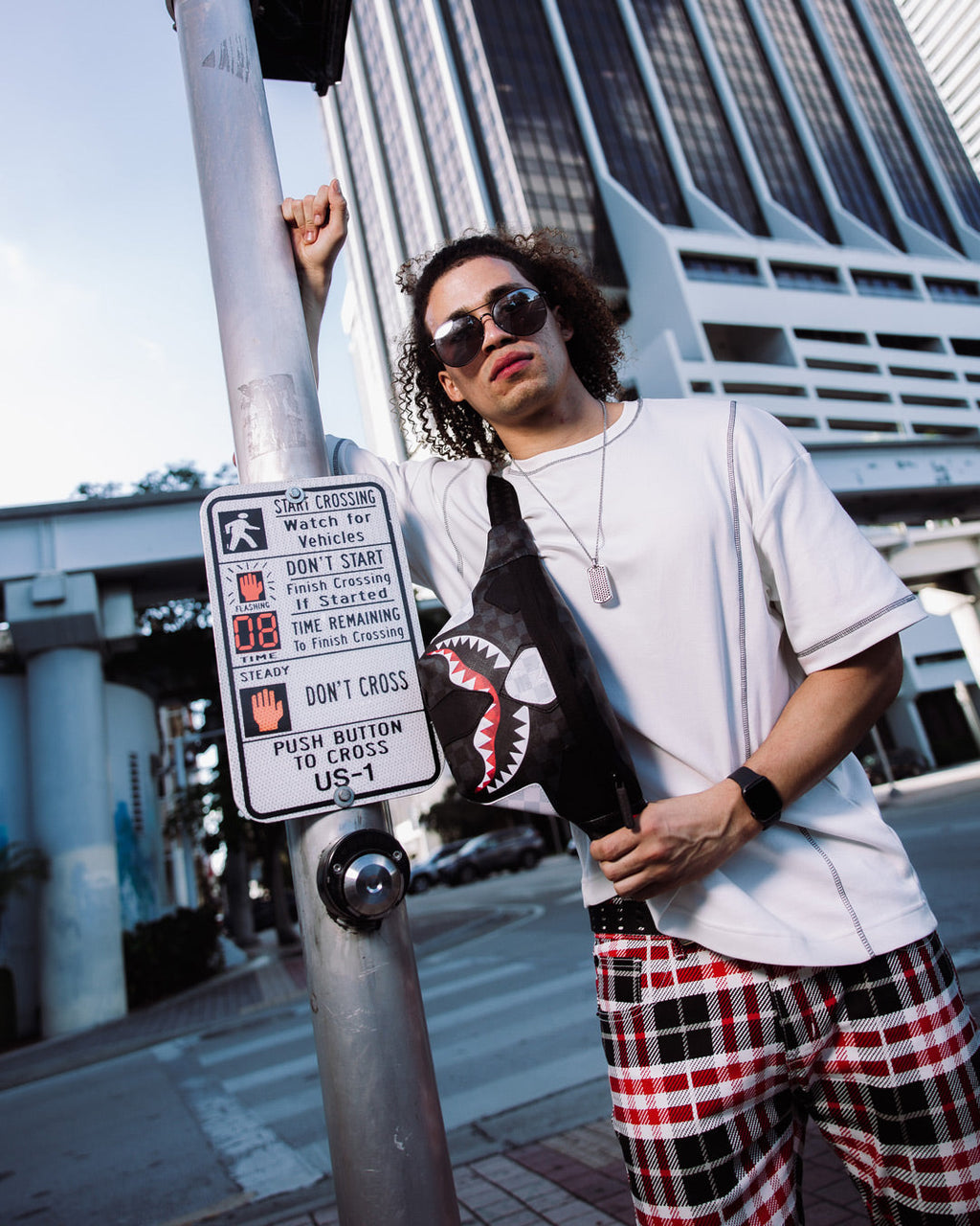 TRIPLE DECKER HEIR TO THE THRONE SAVVY CROSSBODY