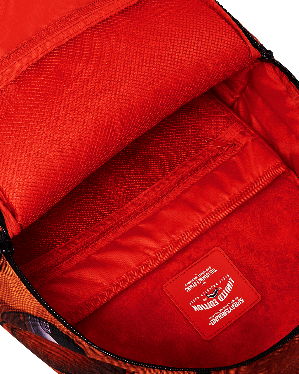 FIVE NIGHTS AT FREDDY'S SHARK DLXSR BACKPACK