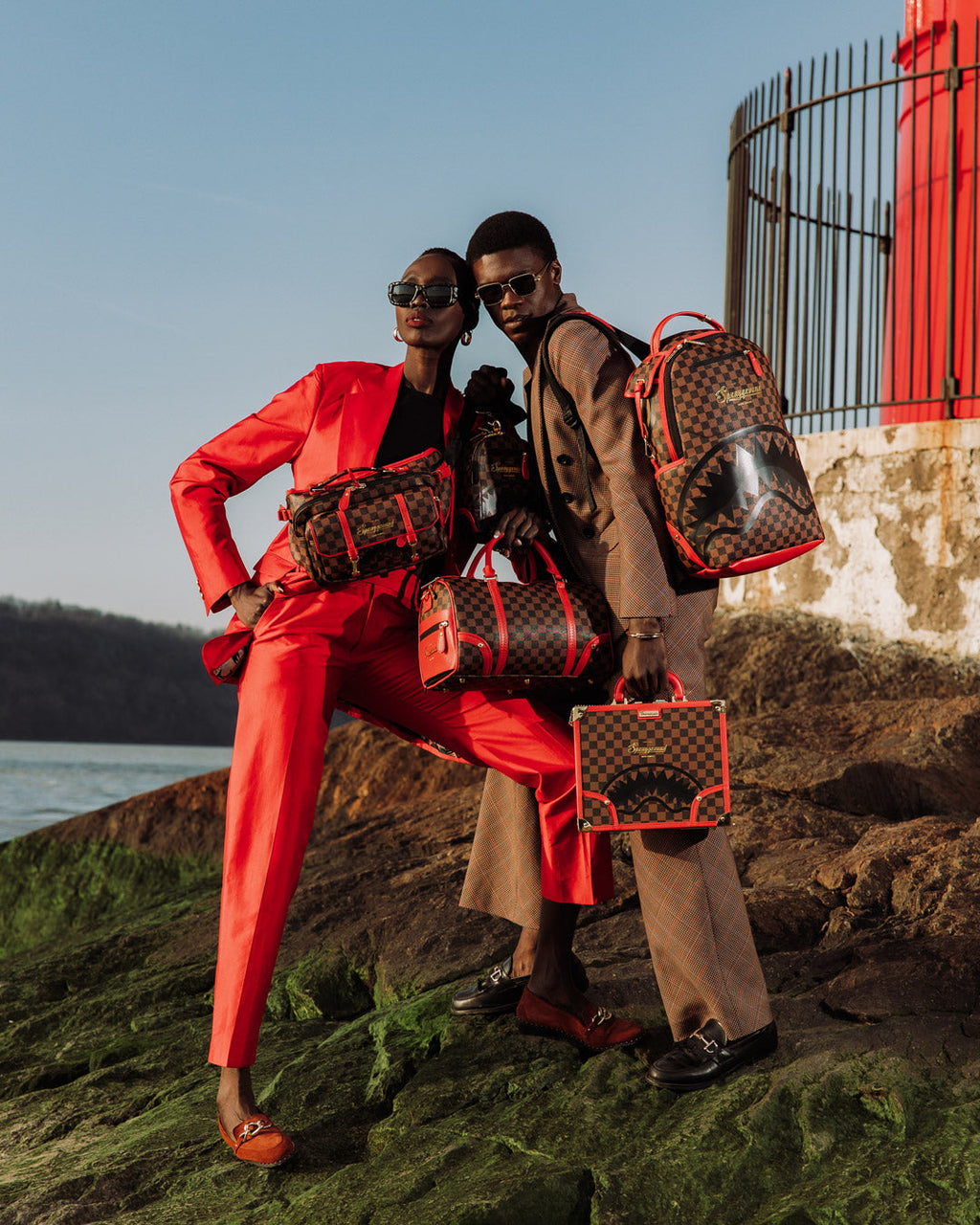 TAKEOVER THE THRONE ATTACHÉ HANDCUFF BRIEFCASE