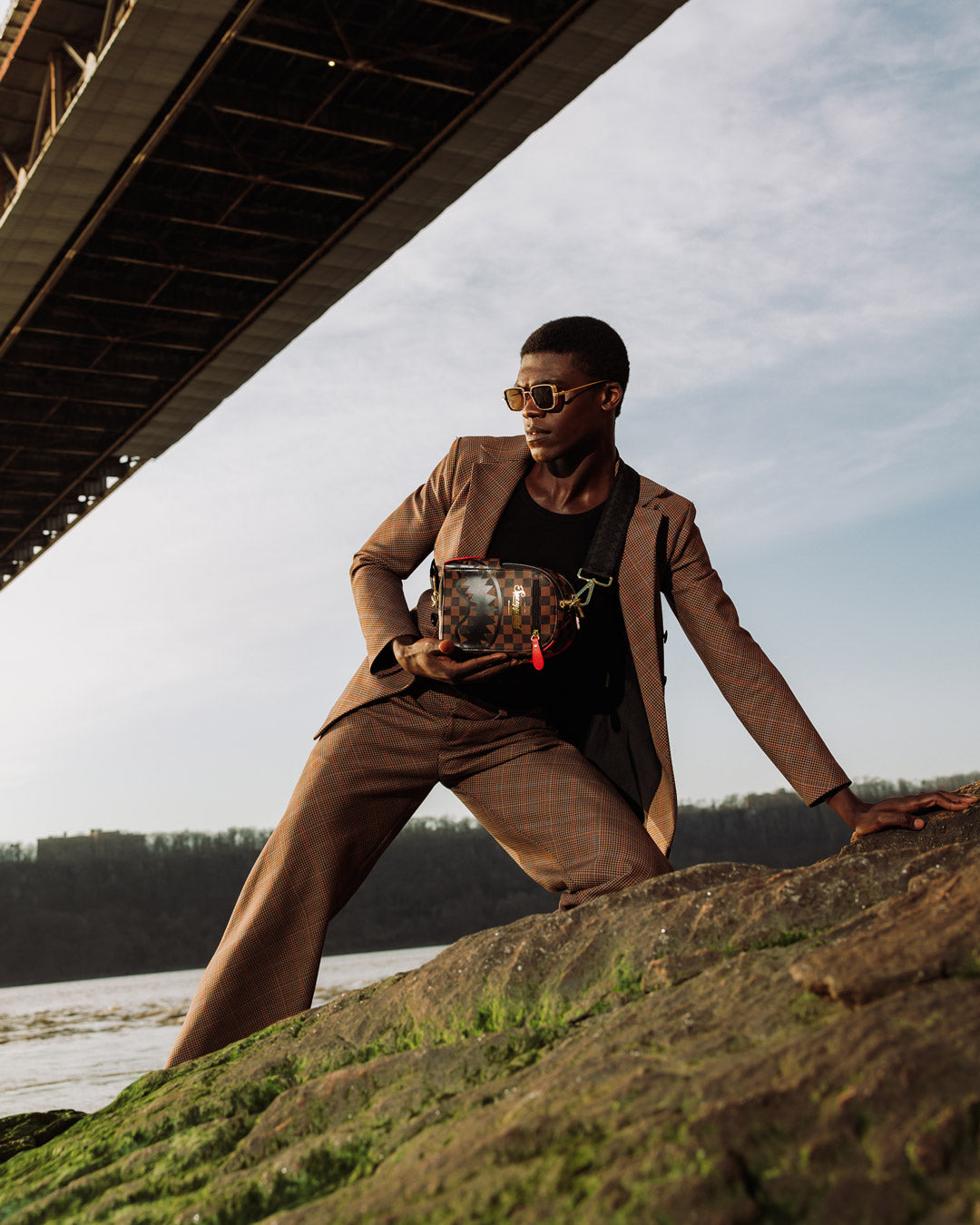 TAKEOVER THE THRONE BACKPACK SLING