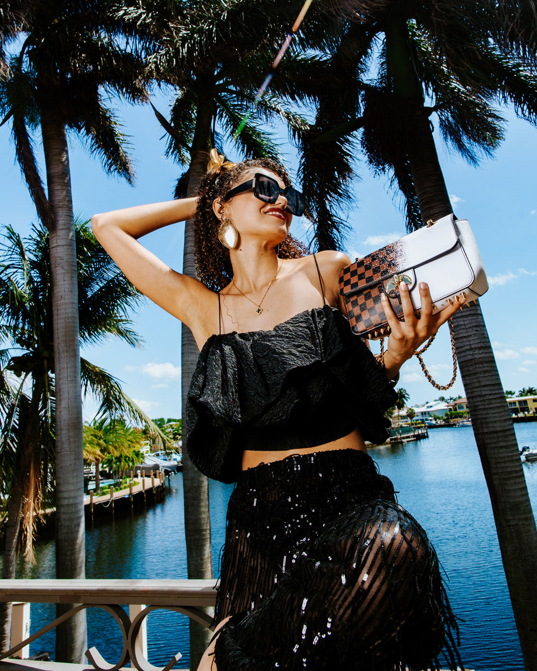 SPRAYSHARKS WORLDWIDE SHARK HANDBAG