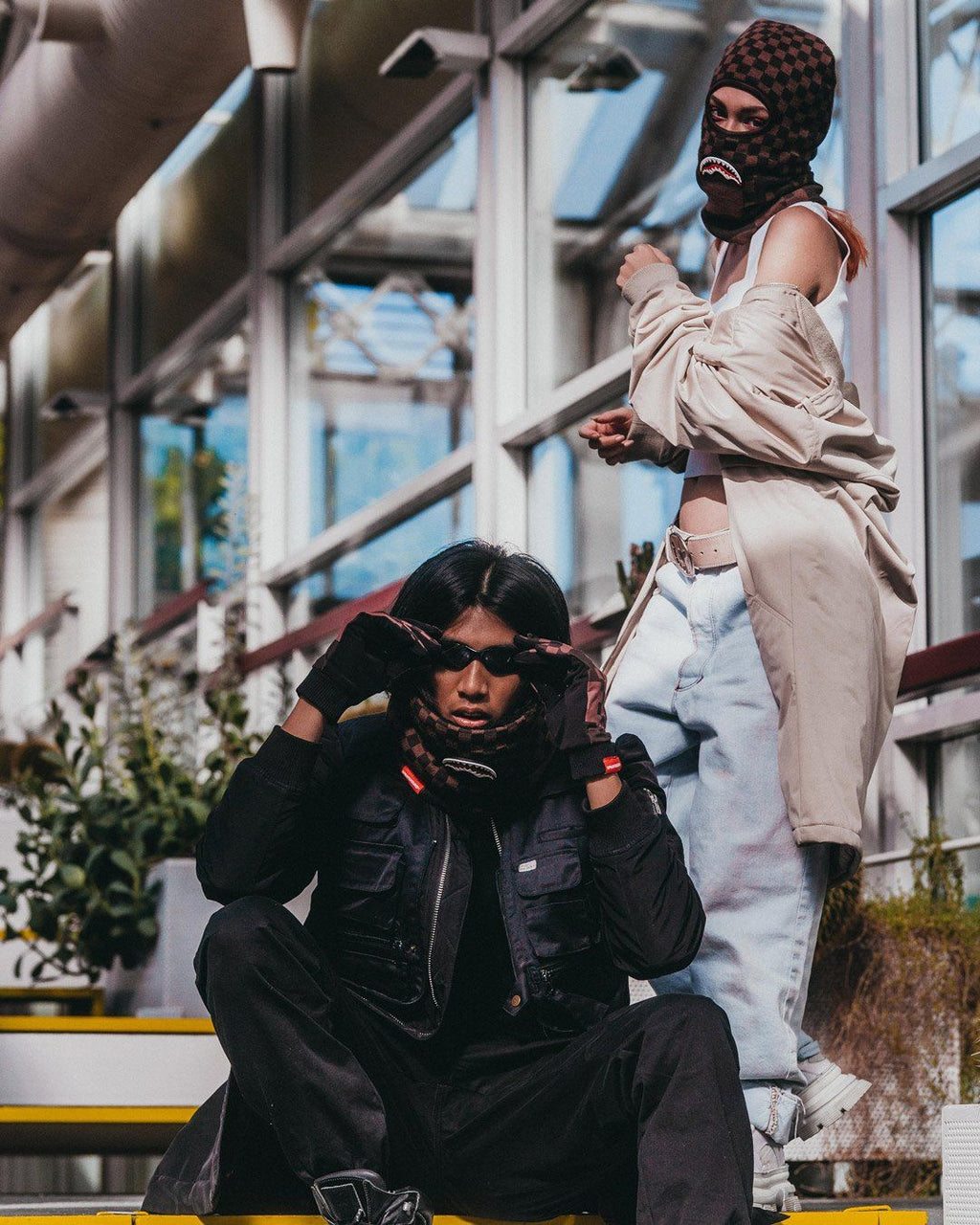 XTC SHARKS IN PARIS NECK WARMER