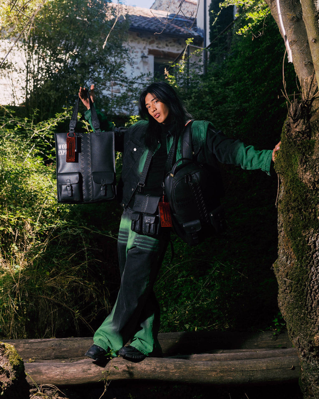 WORLD EXPLORER ENTREPRENEUR CARGO TOTE