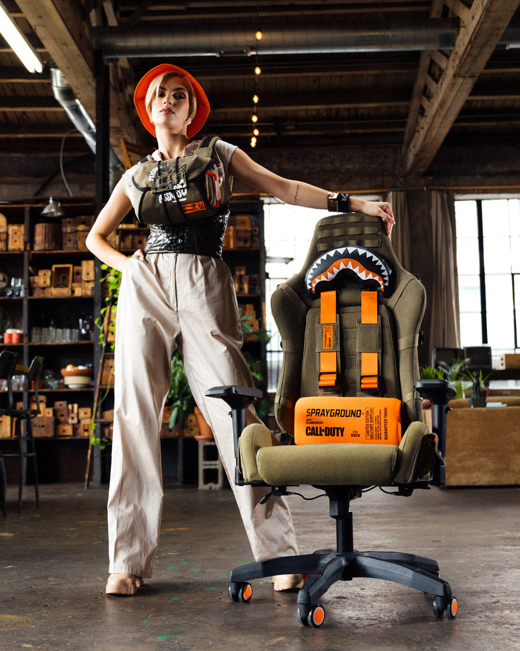 CALL OF DUTY READY FOR ACTION GAMING CHAIR