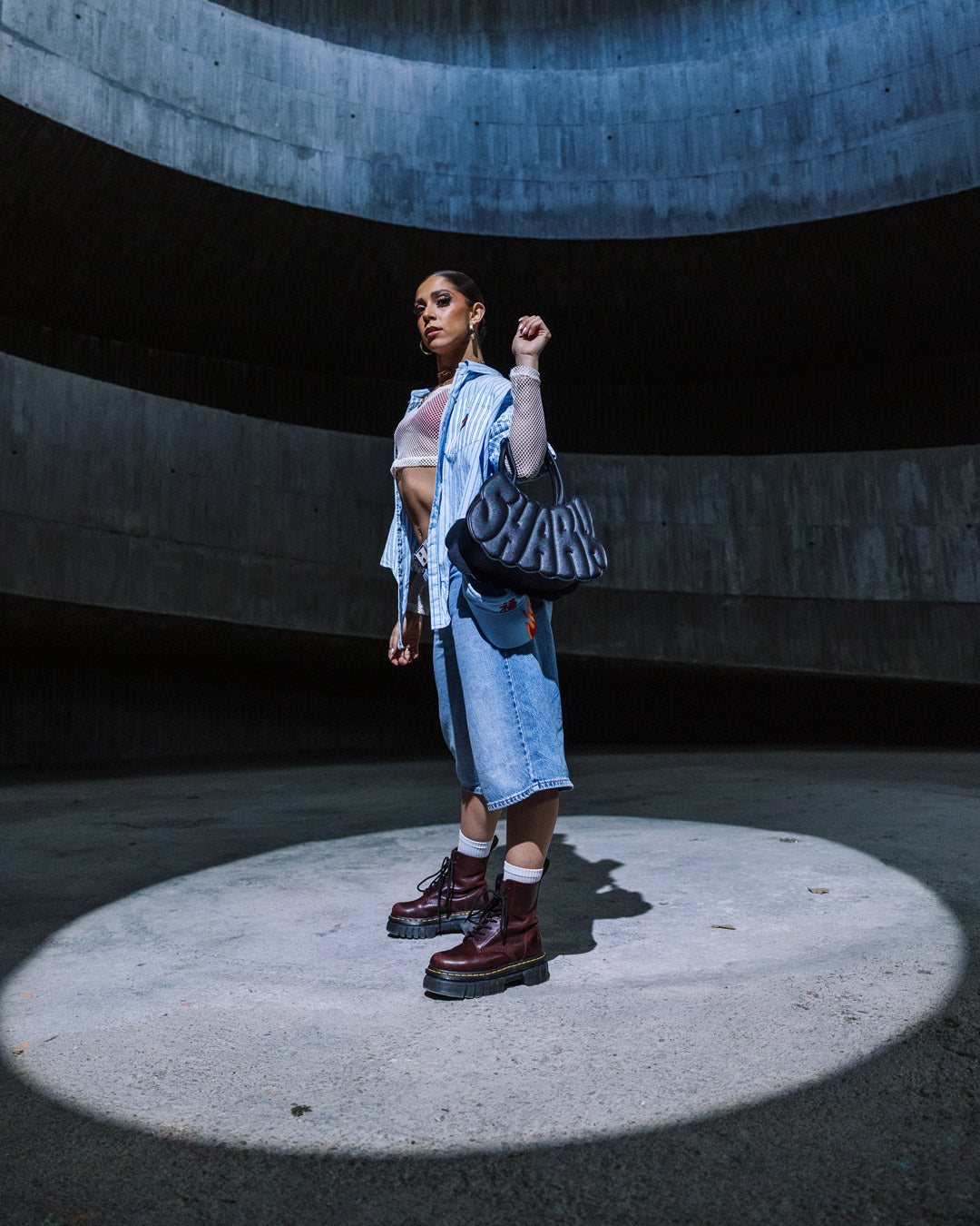 BUBBLE BUBBLE SHARK HANDBAG