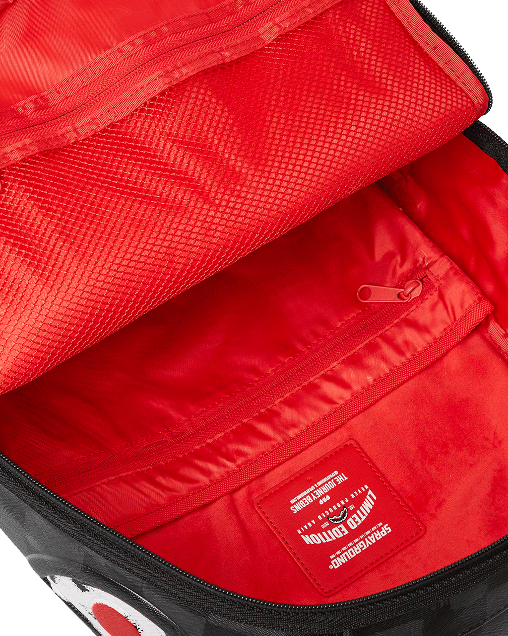 SNOOPY ART BITE DLXSV BACKPACK