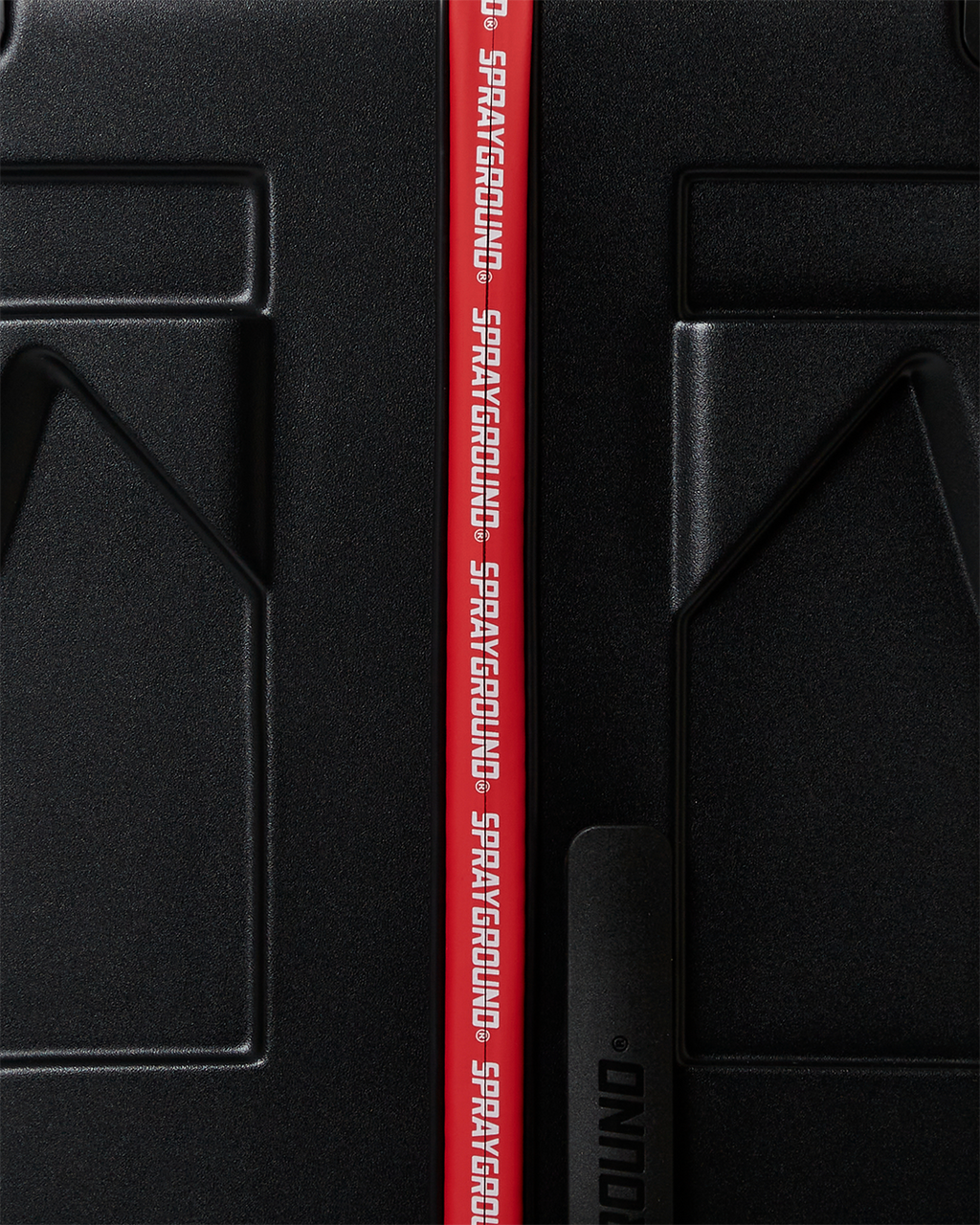 THE HERO SHARKITECTURE FULL-SIZE LUGGAGE