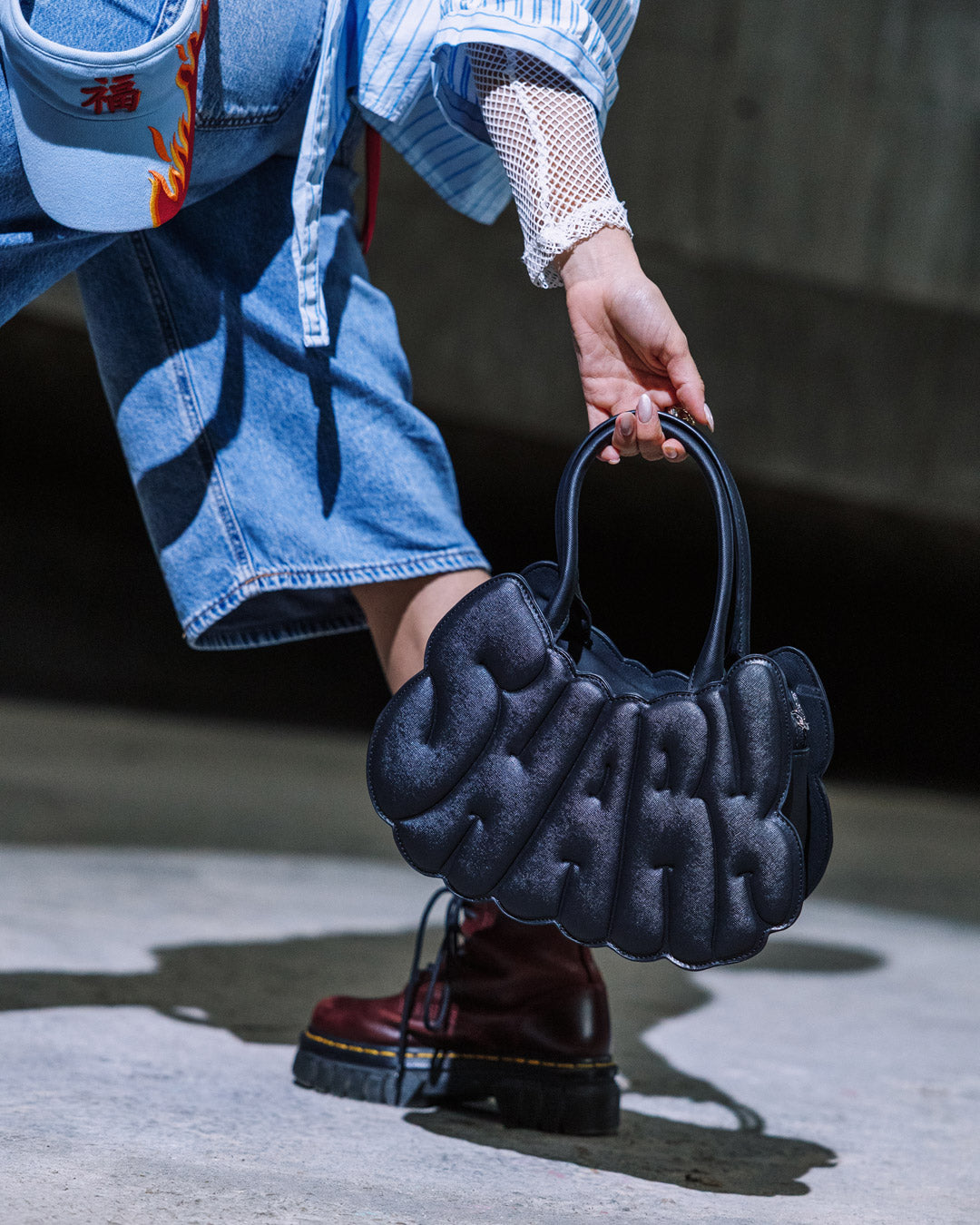 BUBBLE BUBBLE SHARK HANDBAG