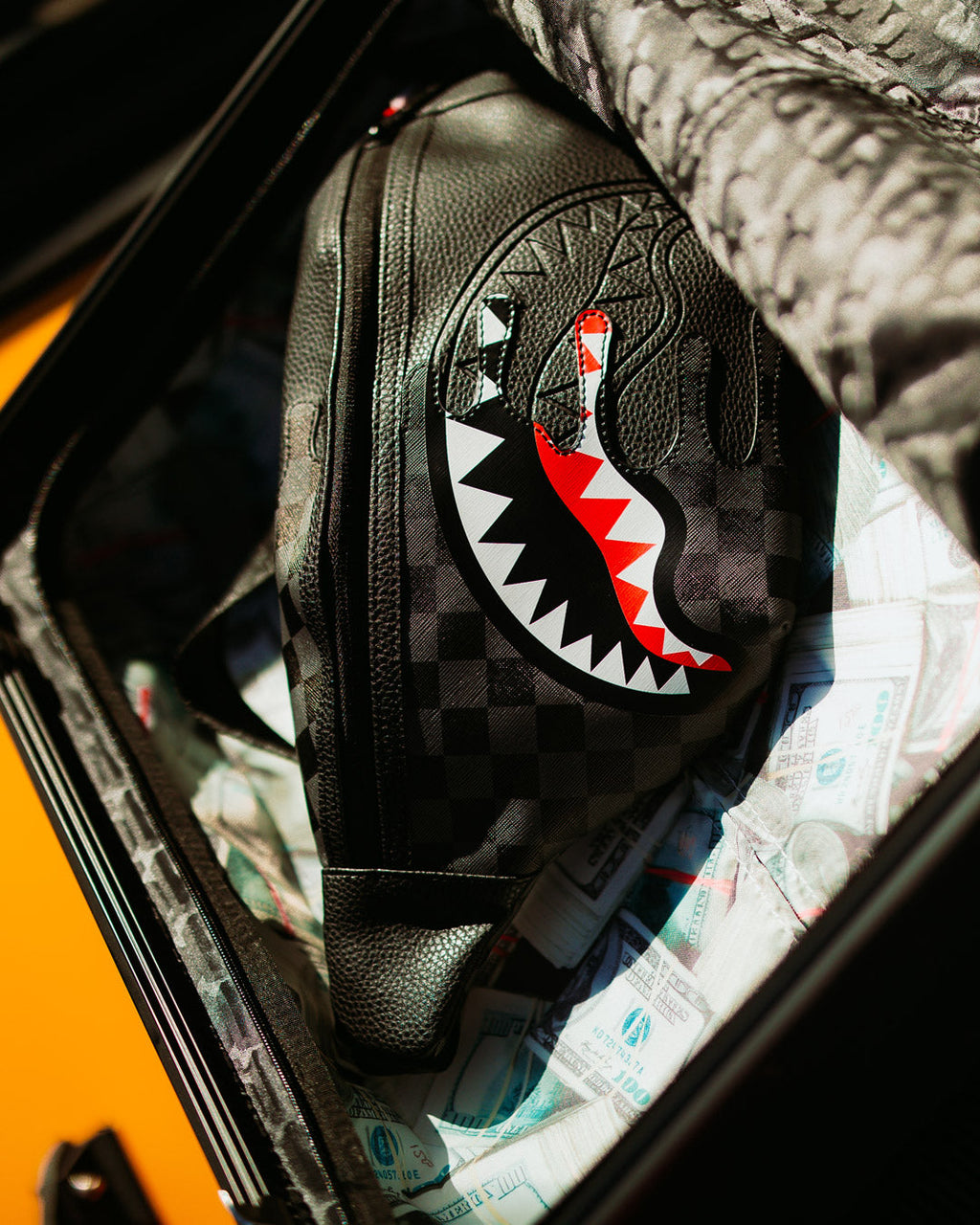 SPEED SHARK SIDE SWIPE SAVVY CROSSBODY