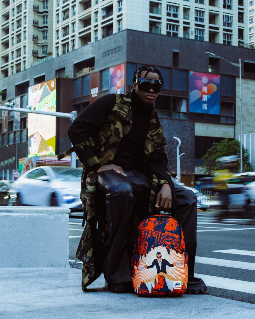 STAN LEE COLLAB BACKPACK - IF YOU CAN'T FIND A HERO, BE ONE