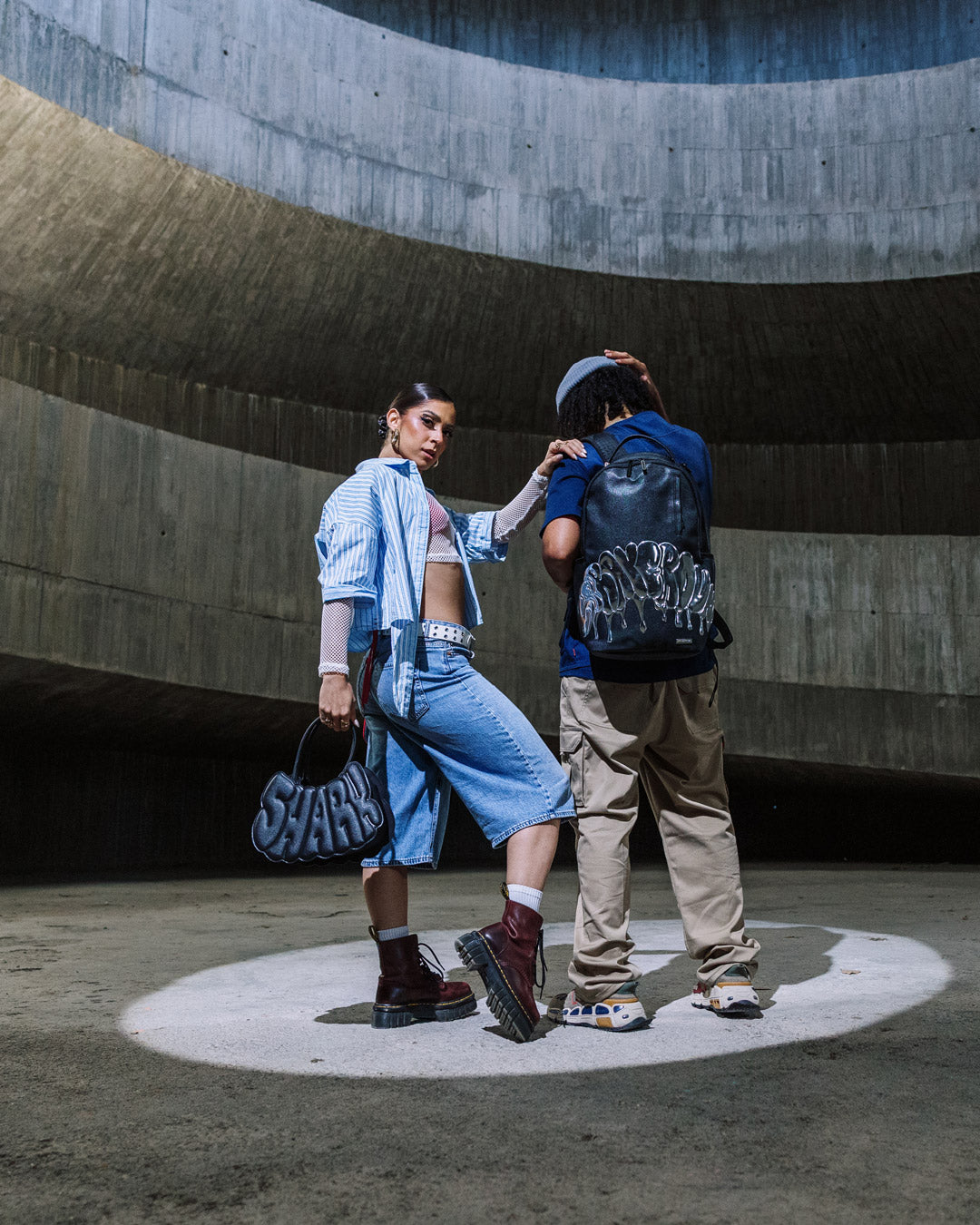 BUBBLE BUBBLE SHARK HANDBAG